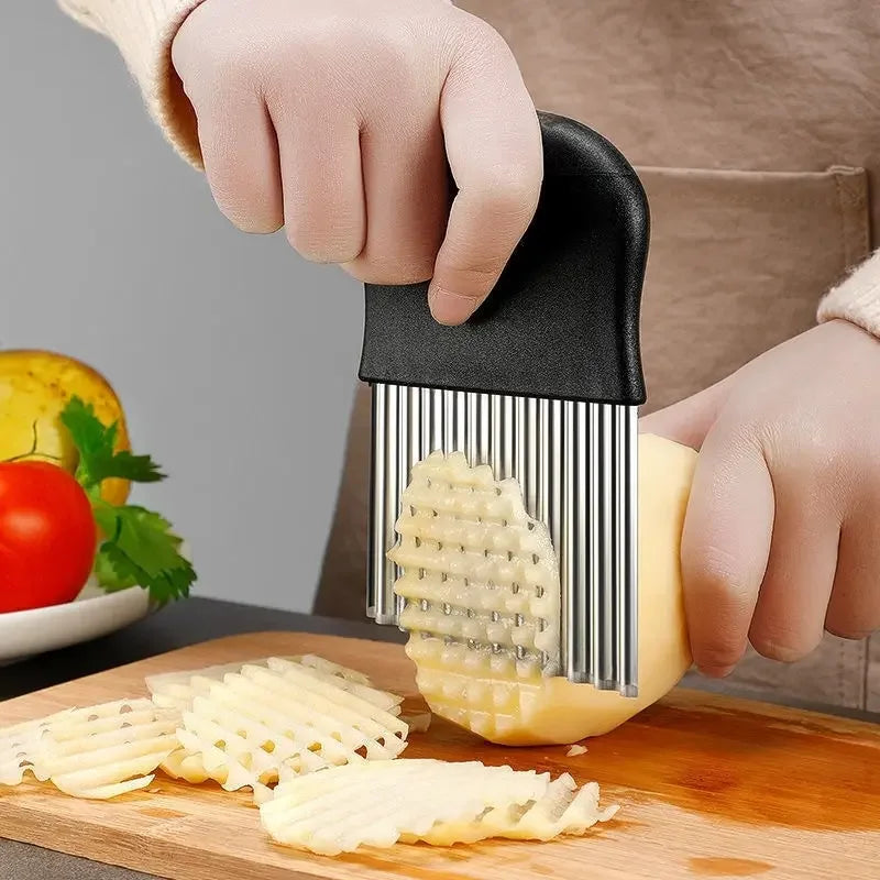 Crinkle Cutter,Upgraded Stainless Steel Crinkle Knife, Safety Kitchen French Fry Chip Cutter
