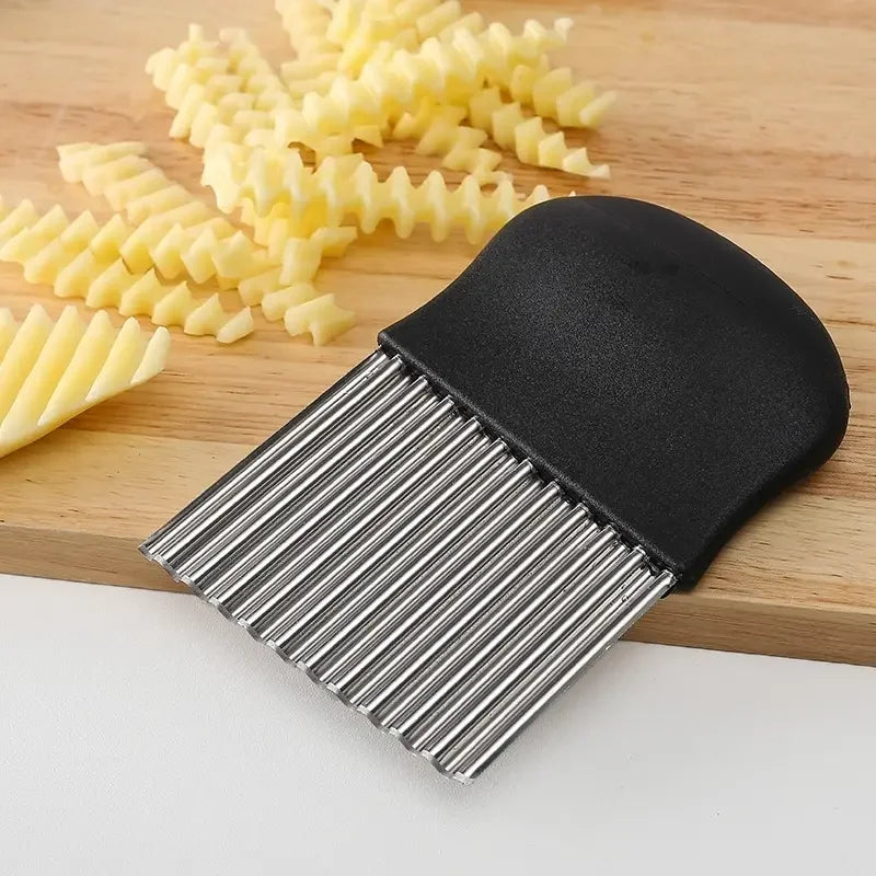Crinkle Cutter,Upgraded Stainless Steel Crinkle Knife, Safety Kitchen French Fry Chip Cutter